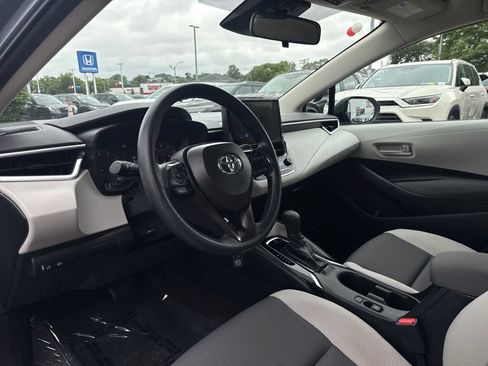 Used 2024 Toyota Corolla LE FWD image 14