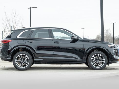 New 2025 Audi Q5 Premium image 3