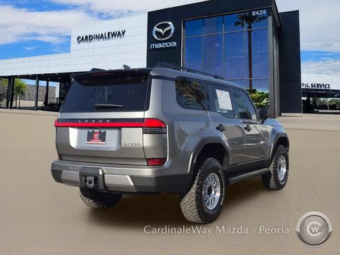 Used 2025 Lexus GX 550 AWD/4WD image 9
