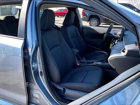 Used 2025 Toyota Corolla LE image 27