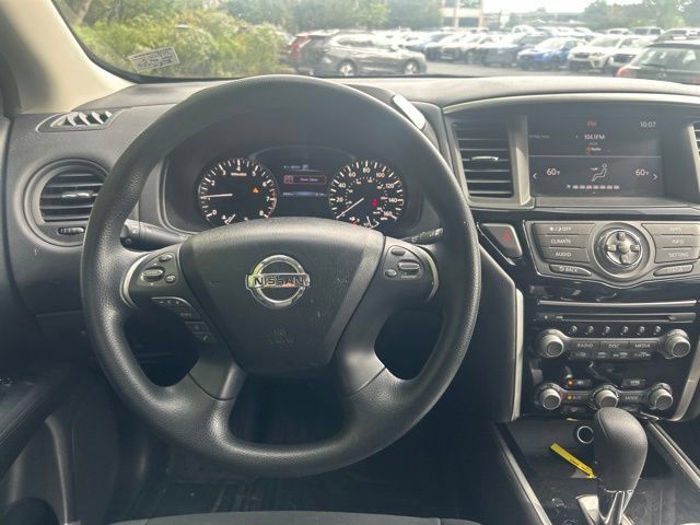 Used 2017 Nissan Pathfinder S AWD/4WD image 13