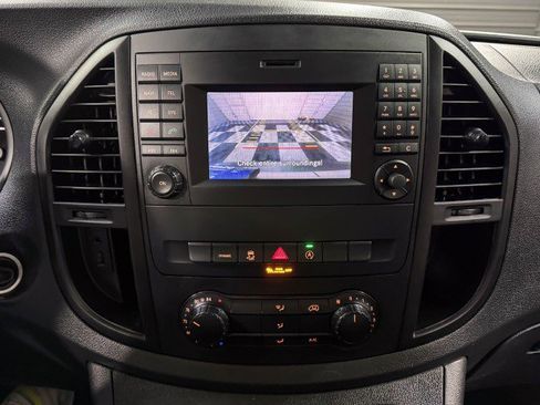Used 2020 Mercedes-Benz Metris image 22