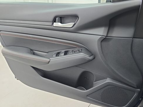 Certified 2021 Nissan Altima 2.5 SR w/ SR Premium Package image 24