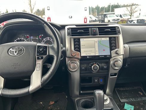 Used 2023 Toyota 4Runner SR5 Premium image 24