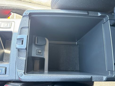 Used 2020 Nissan Rogue SV image 25