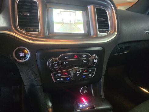 Used 2022 Dodge Charger SXT image 19
