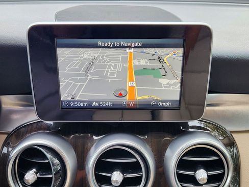 Used 2018 Mercedes-Benz GLC 300 4MATIC image 16