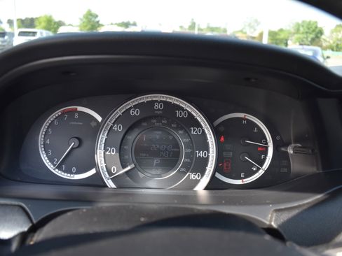 Used 2014 Honda Accord EX-L image 17