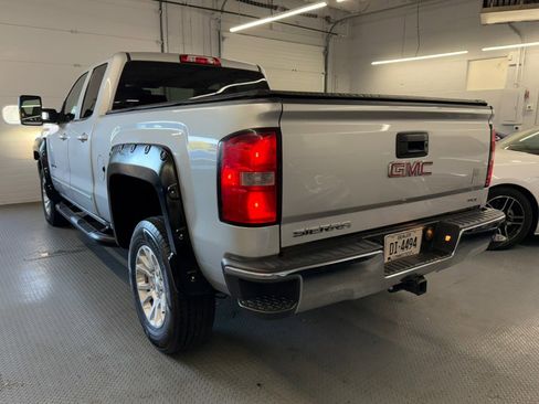 Used 2016 GMC Sierra 1500 SLE w/ SLE Value Package AWD/4WD image 11