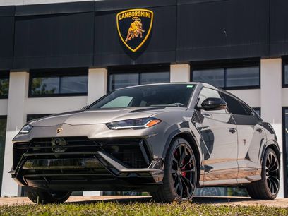 Used 2023 Lamborghini Urus S
