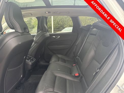 Used 2021 Volvo XC60 T5 Inscription w/ Advanced Package image 16