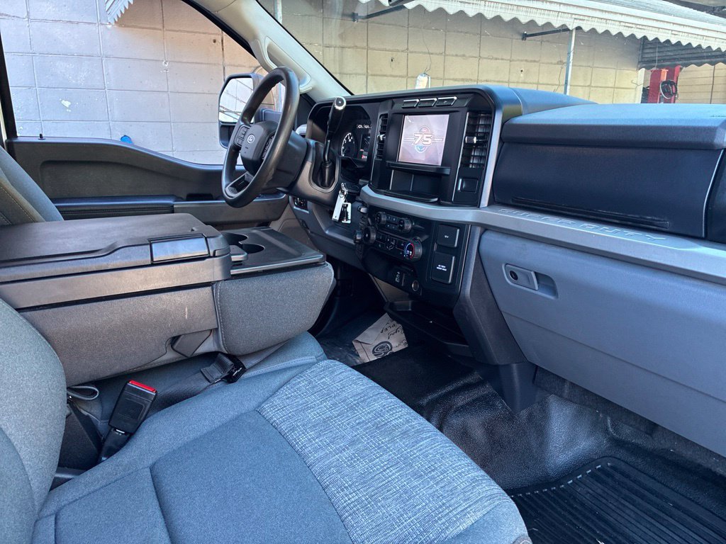 Used 2023 Ford F350 XLT AWD/4WD image 20