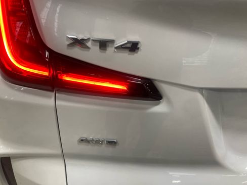 Used 2024 Cadillac XT4 Luxury w/ Cold Weather Package image 8
