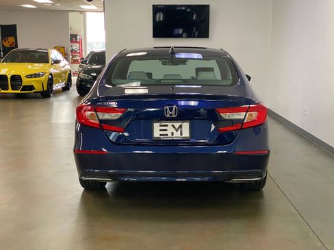 Used 2018 Honda Accord LX image 12