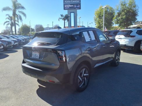 Certified 2025 Nissan Kicks SV image 6