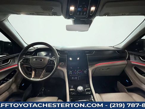 Used 2021 Jeep Grand Cherokee L Overland w/ Luxury Tech Group IV AWD/4WD image 25