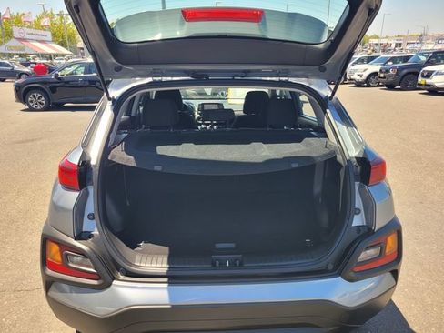 Used 2019 Hyundai Kona SE FWD image 11