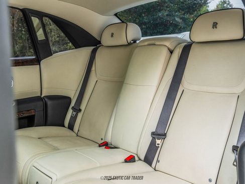 Used 2015 Rolls-Royce Ghost image 73