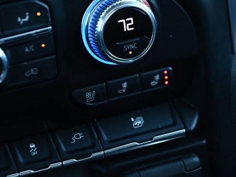 Used 2021 GMC Sierra 1500 SLT image 34