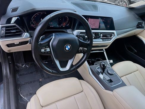 Used 2022 BMW 330i Sedan w/ Driving Assistance Package RWD image 9