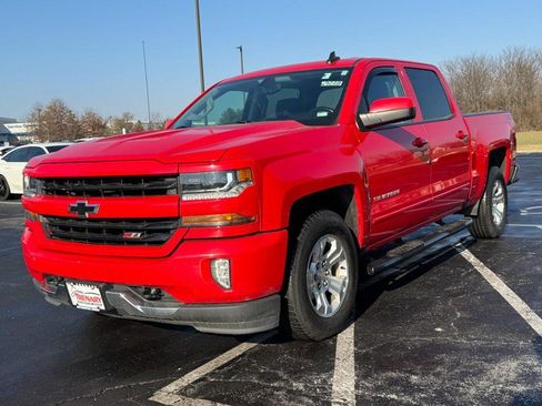 Used 2018 Chevrolet Silverado 1500 LT w/ All Star Edition image 8