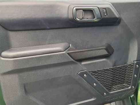 Used 2025 Ford Bronco Outer Banks image 16