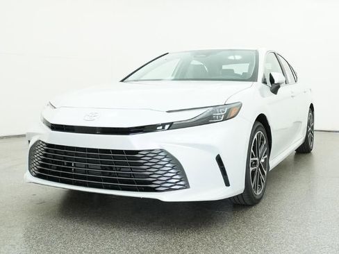 New 2026 Toyota Camry XLE FWD image 32