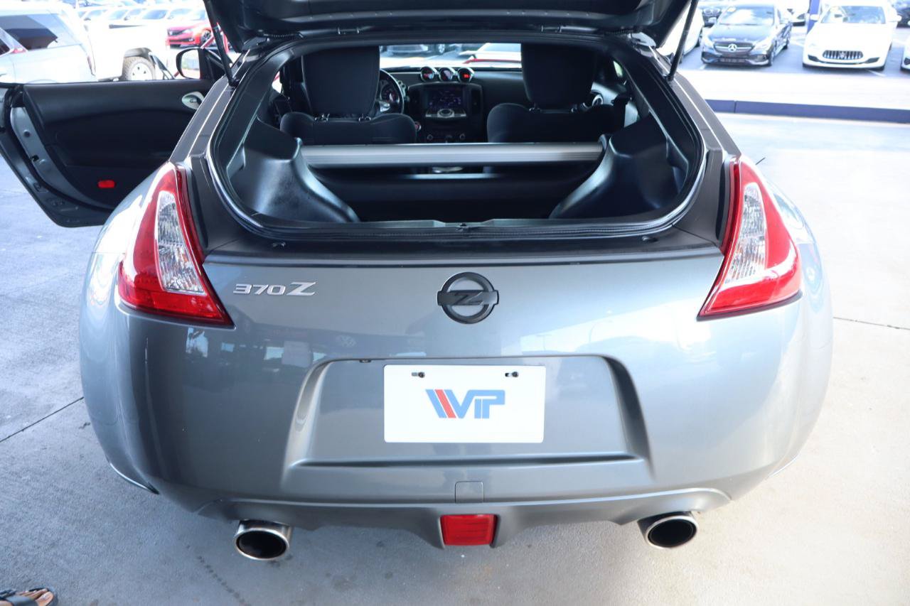 Used 2016 Nissan 370Z Coupe RWD image 34