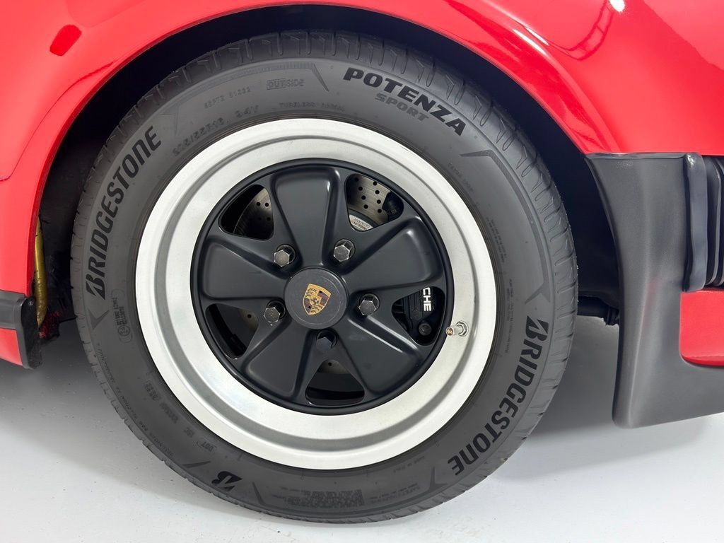 Used 1987 Porsche 911 Carrera RWD image 17