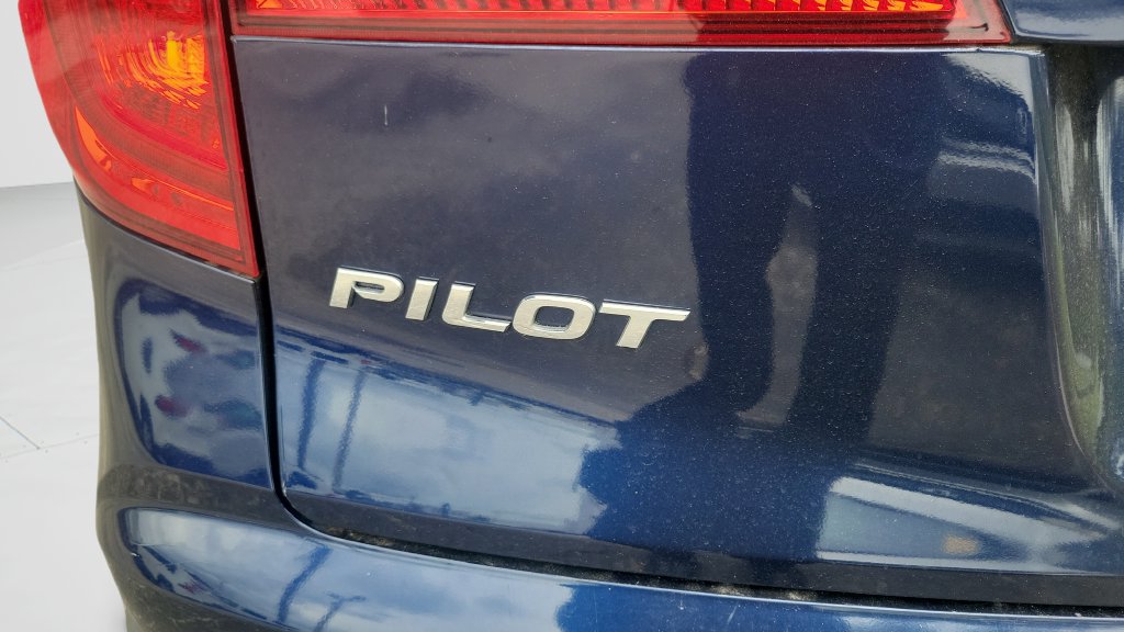 Used 2017 Honda Pilot EX-L image 9