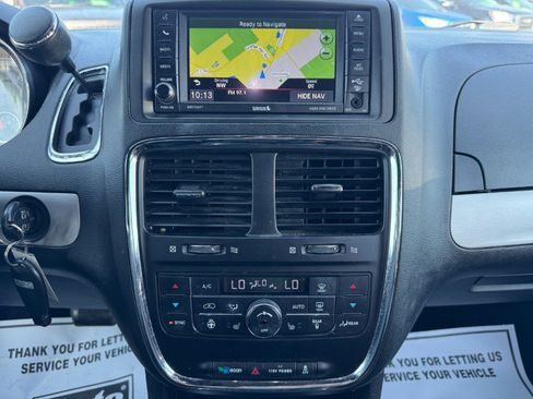 Used 2016 Dodge Grand Caravan R/T w/ Driver Convenience Group FWD image 23
