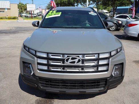 Used 2025 Hyundai Santa Cruz SEL FWD image 8