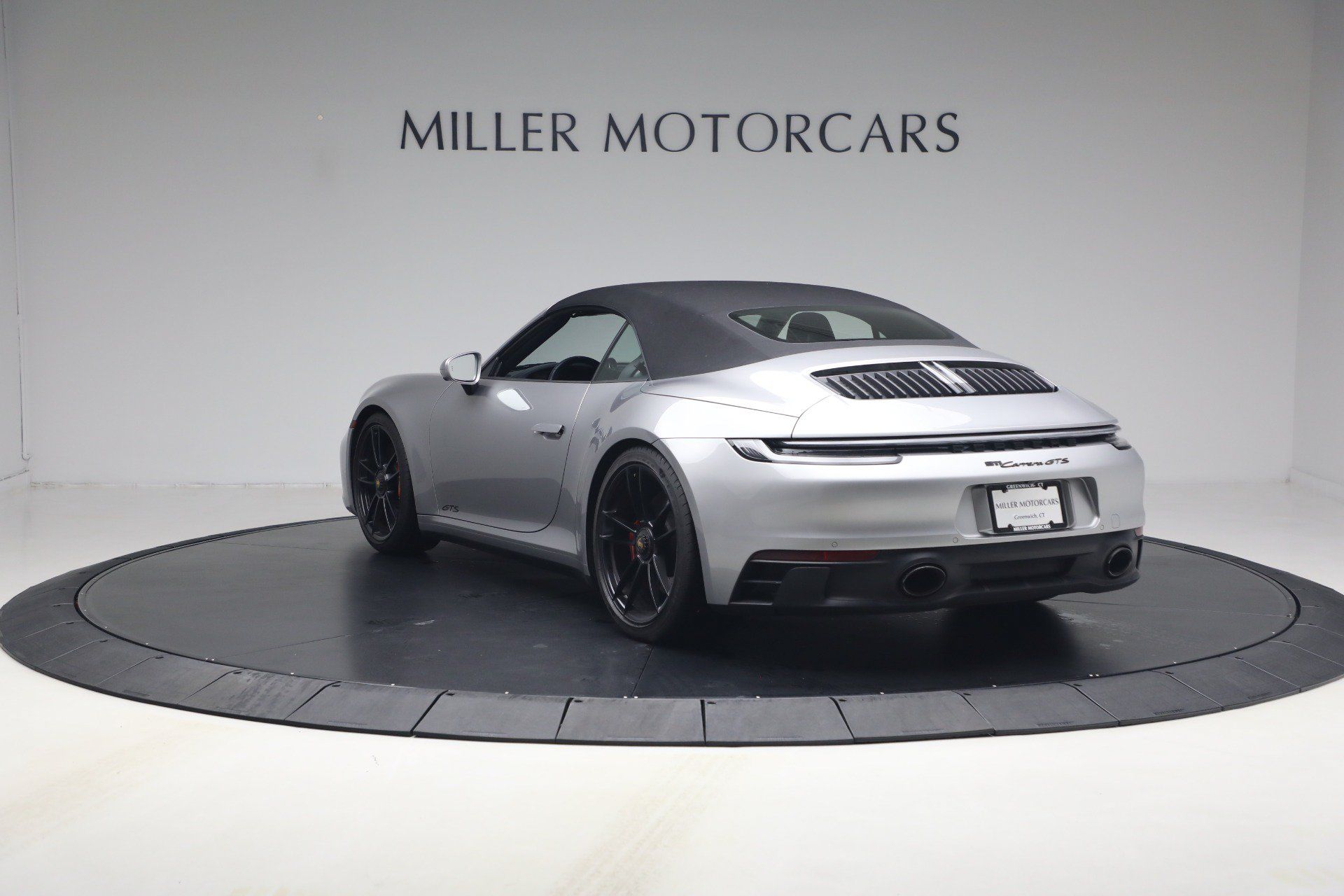 Used 2024 Porsche 911 Carrera GTS RWD image 27