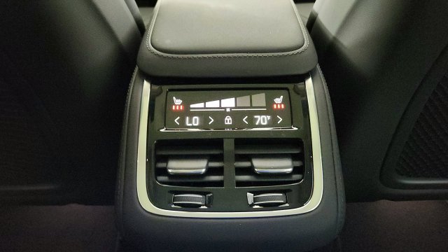 New 2026 Volvo XC90 T8 Plus w/ Protection Package AWD/4WD image 32
