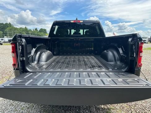 Used 2025 RAM 1500 Big Horn AWD/4WD image 13