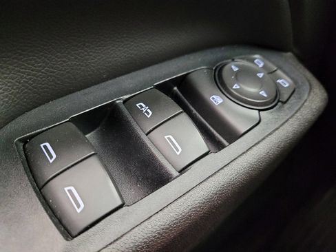 Used 2018 Chevrolet Equinox LT AWD/4WD image 27