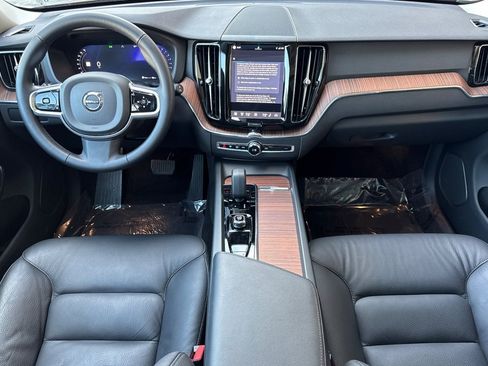 Used 2024 Volvo XC60 B5 Plus w/ Protection Package Premier AWD/4WD image 3