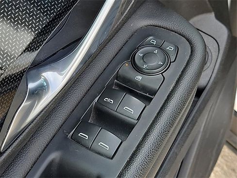 Used 2023 GMC Terrain AT4 image 13