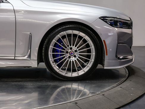 Used 2020 BMW ALPINA B7 xDrive w/ Luxury Rear Seating Package image 18