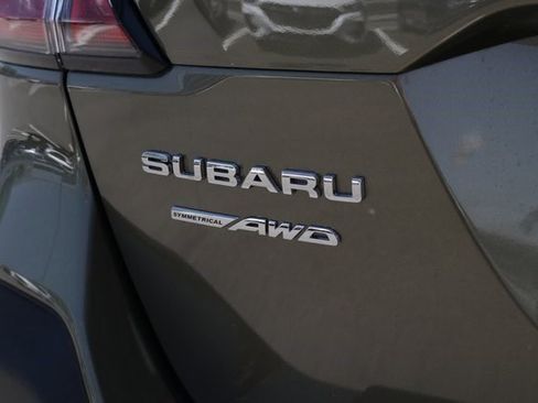 Used 2025 Subaru Outback Premium image 11