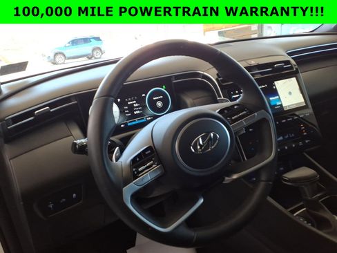 Certified 2024 Hyundai Santa Cruz Limited image 11