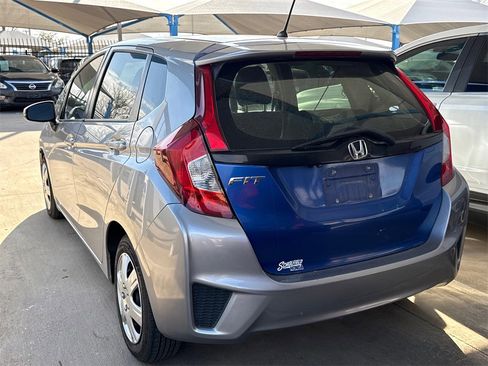Used 2017 Honda Fit LX image 6