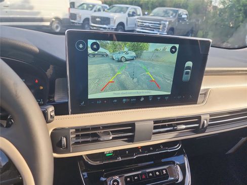 New 2026 Lincoln Corsair Premiere image 32