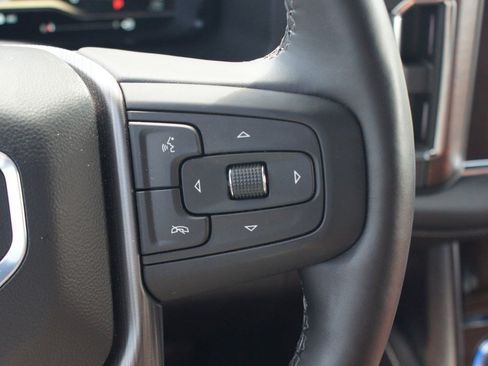 Used 2024 GMC Yukon Denali Ultimate AWD/4WD image 11