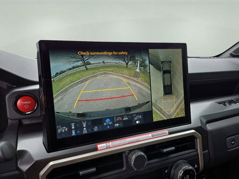 New 2026 Toyota Tacoma TRD Off-Road w/ TRD Off Road Premium Package AWD/4WD image 14