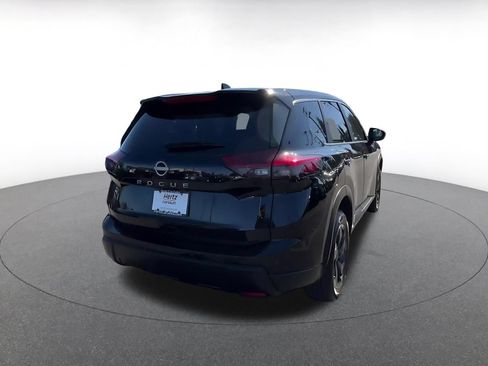 Used 2025 Nissan Rogue SV FWD image 14