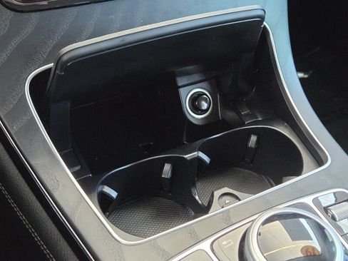 Used 2019 Mercedes-Benz GLC 300 image 33