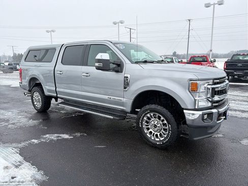Used 2020 Ford F350 XLT w/ XLT Premium Package image 7