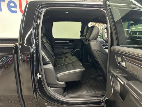 Used 2025 RAM 1500 Laramie AWD/4WD image 11