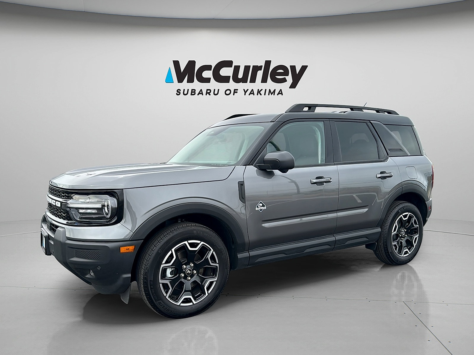 Used 2025 Ford Bronco Sport Outer Banks w/ Outer Banks Tech Package+ AWD/4WD image 2